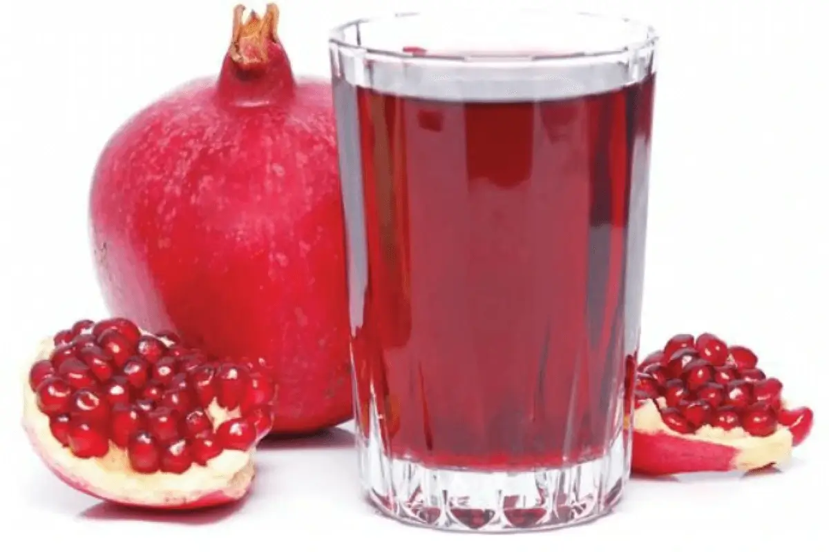 Pomegranate peel drink is one of the best Natural drinks for indigestion