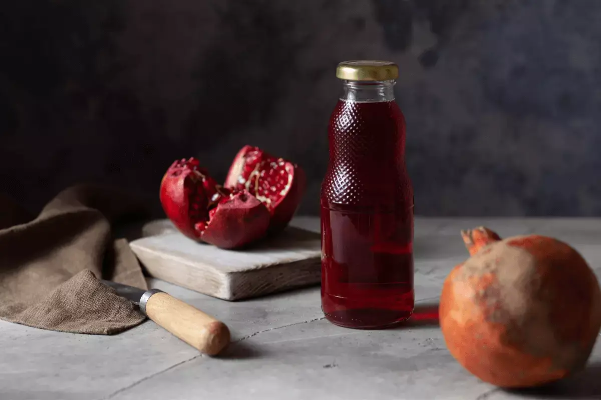 Pomegranate Juice is one of the top drinks that increase blood flow