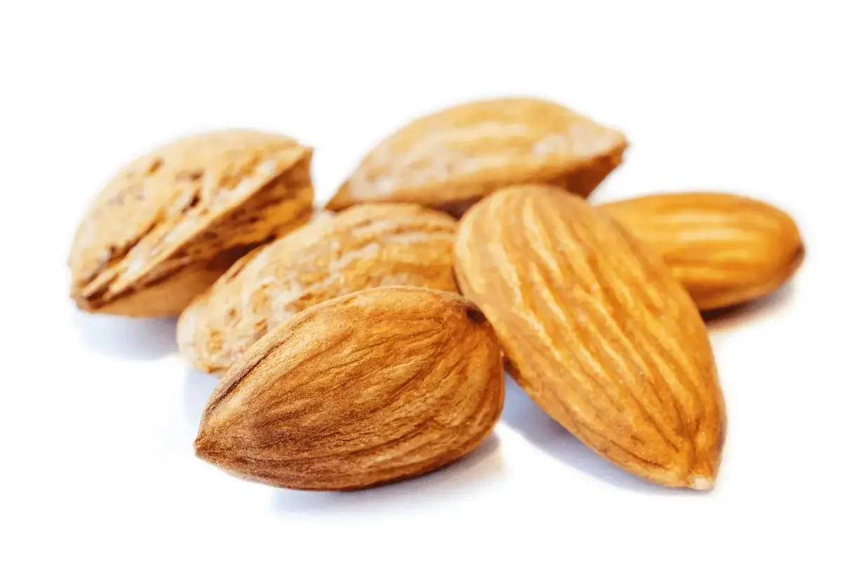 Almond is one of the best foods that relieve heartburn