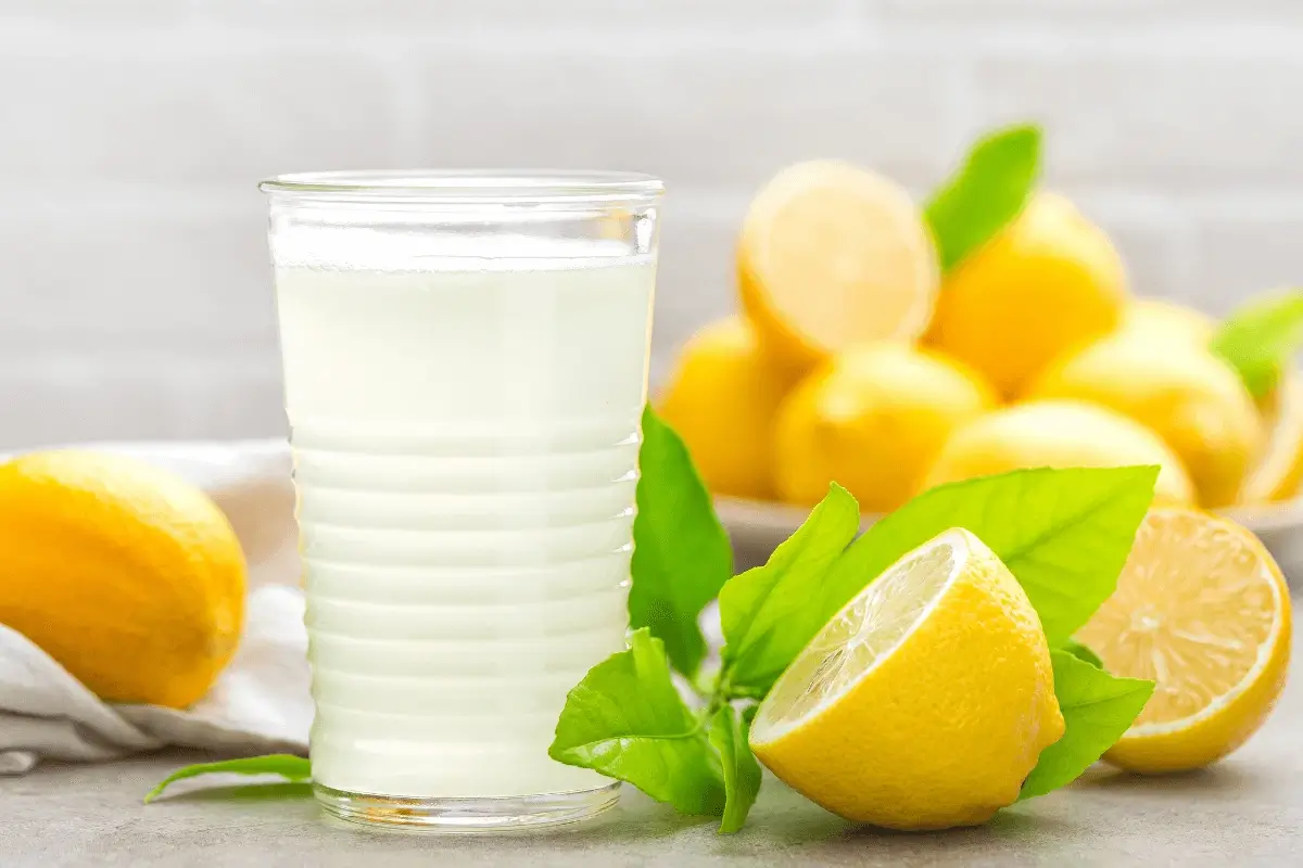 Lemon and cumin drink is one of the top healthy drinks to lose belly fat