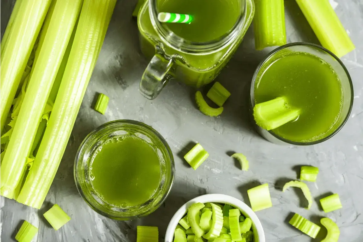Celery drink is one of the top empty stomach drinks for belly fat