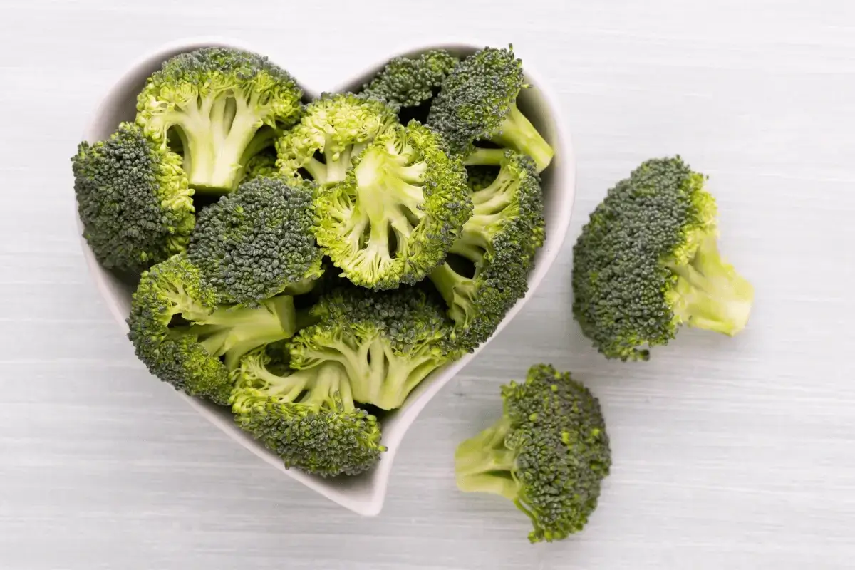 Broccoli is helps for symptoms of fatty liver