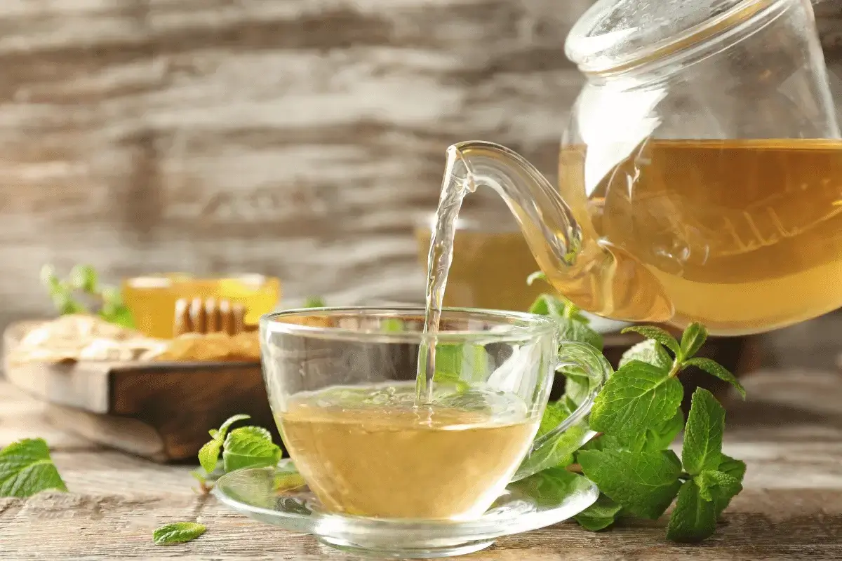 Lemon balm is one of the best drinks for insomnia