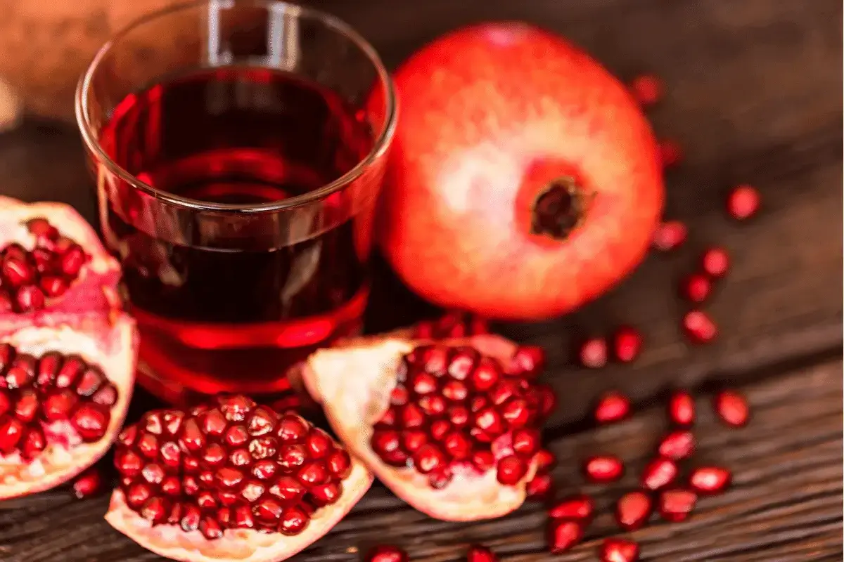 Pomegranate juice is the healthy drinks