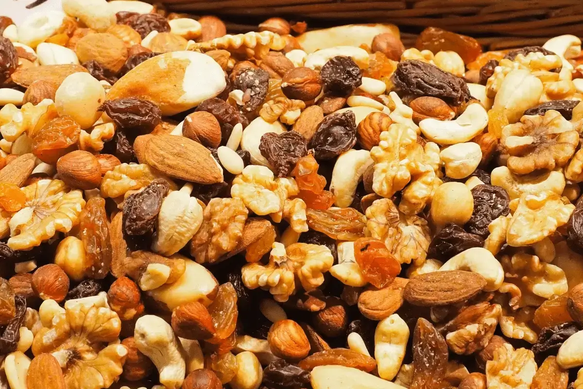 Top 10 Benefits of Nuts - Listing Best