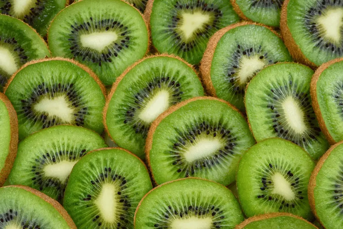 Kiwi is one of the top fruits that build muscle