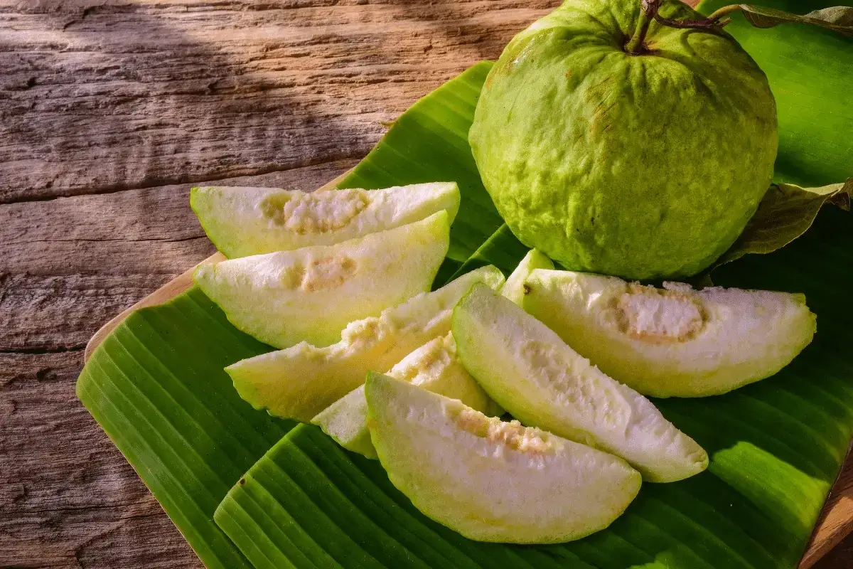 Guava is one of the best fruit for muscle building