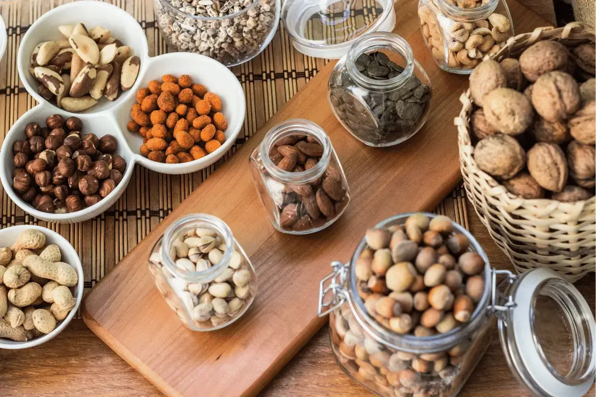 Nuts and seeds are of the foods that increase testosterone