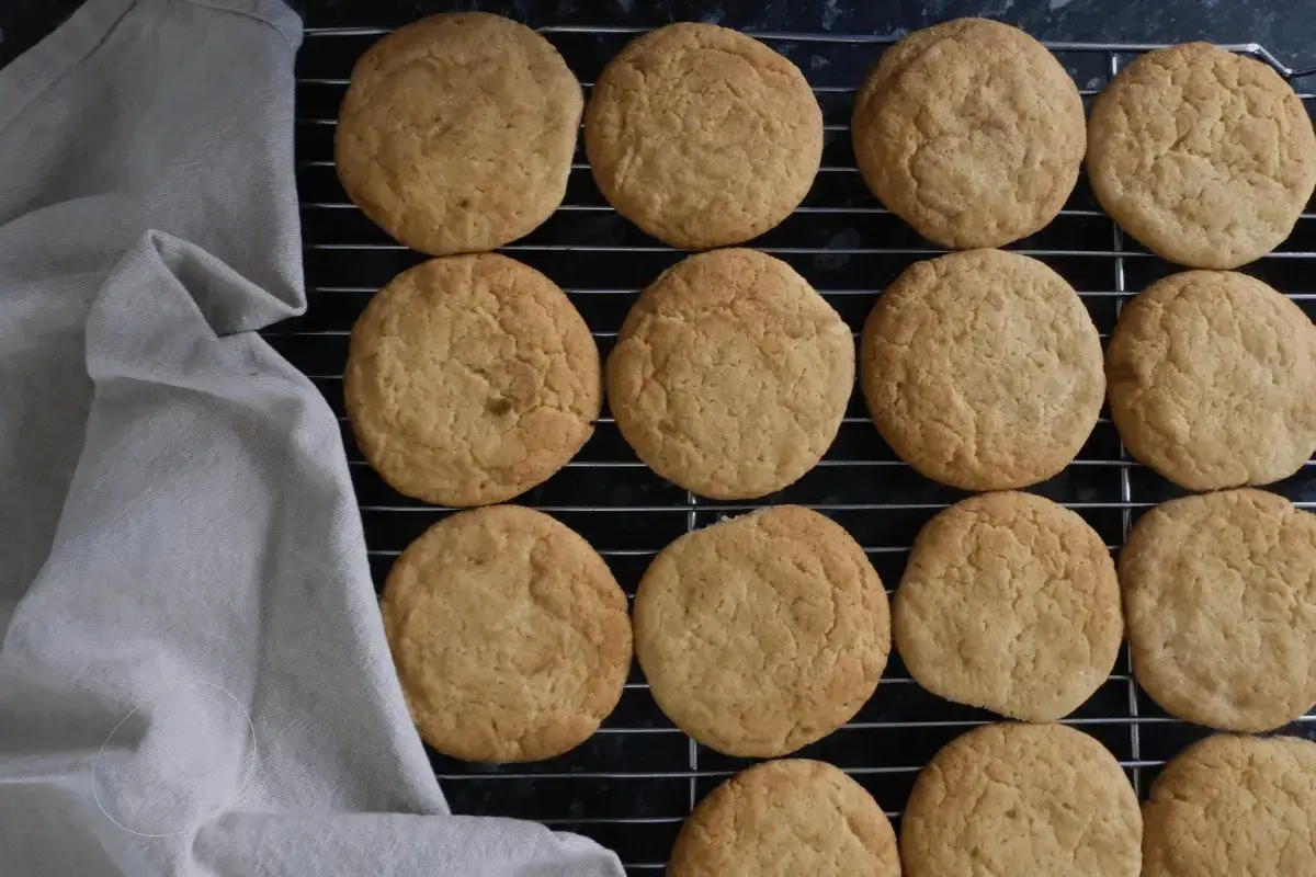 Low sugar biscuits are one of the top sweets suitable for diabetics