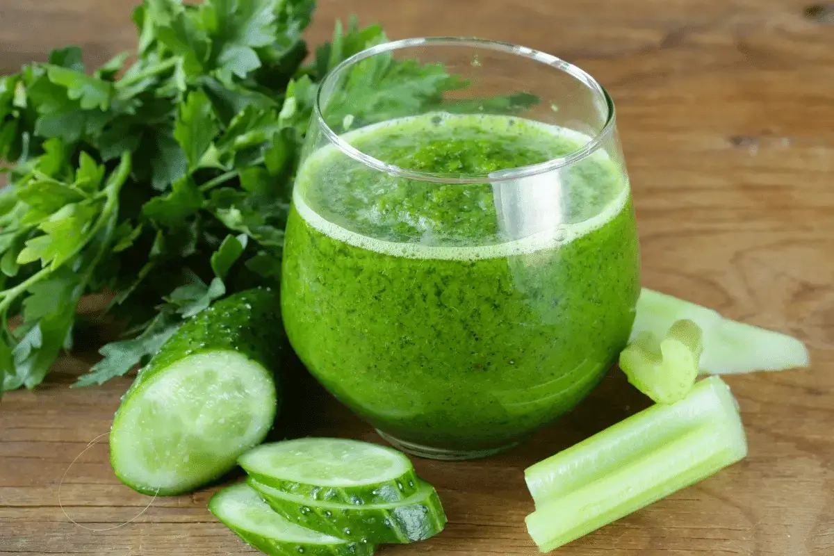 Parsley drink is one of the herbs for kidneys