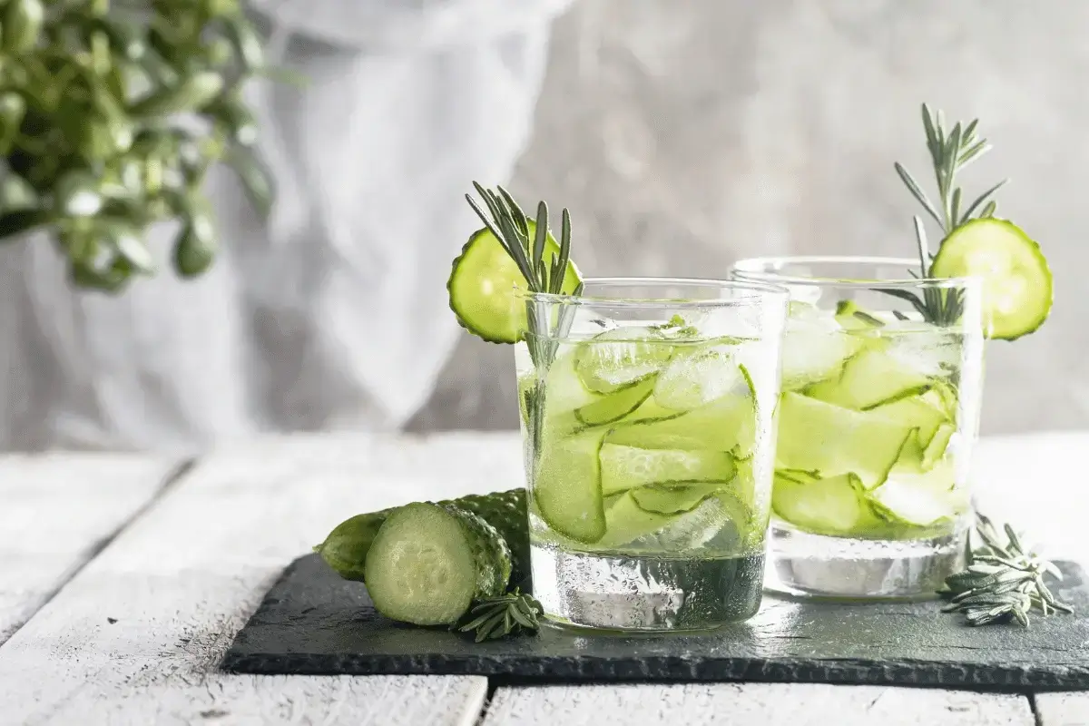 Cucumber and water detox