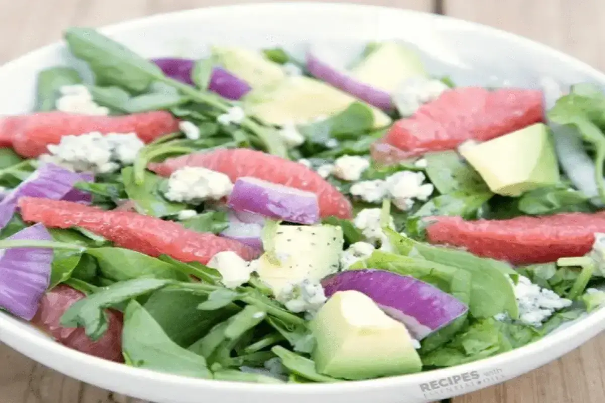 Watercress salad with white cheese